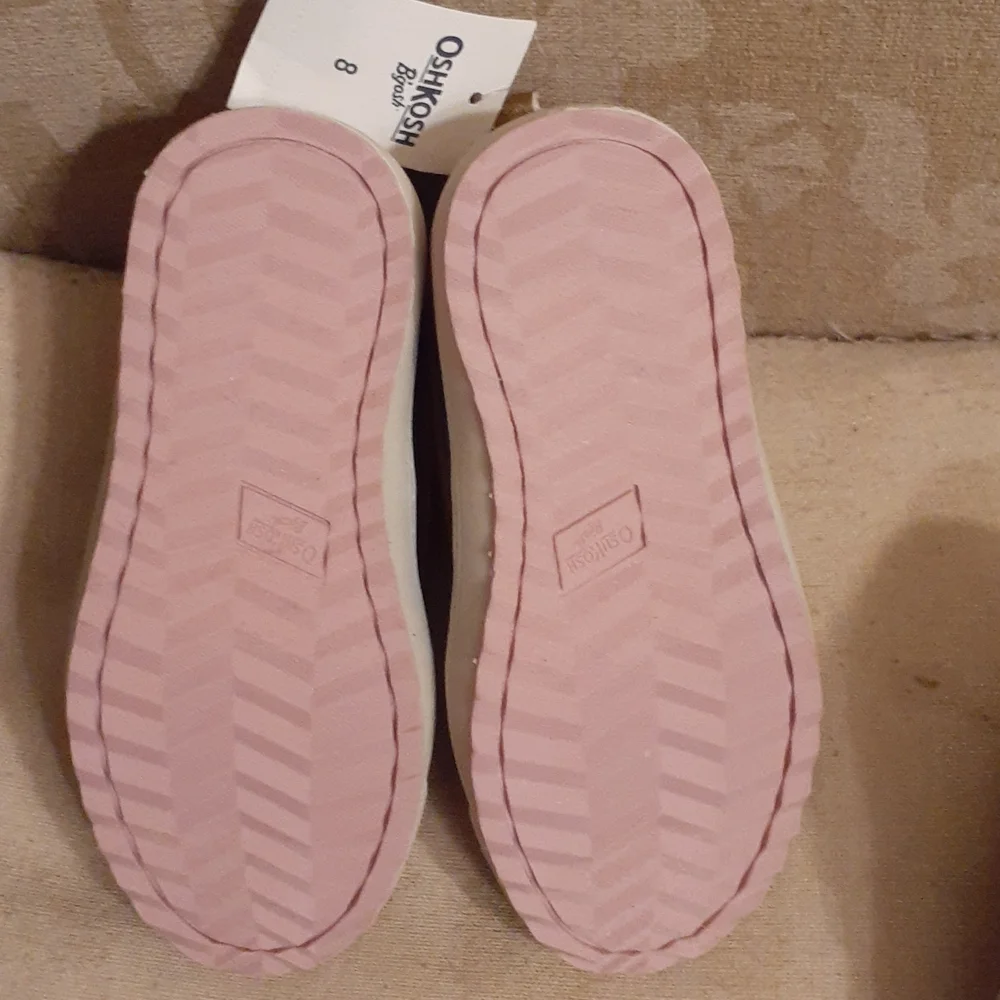 OSHKOSH B'GOSH SHOES NWT 7 or 8